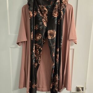 LuLaRoe Dusty Rose Perfect T And Leggings